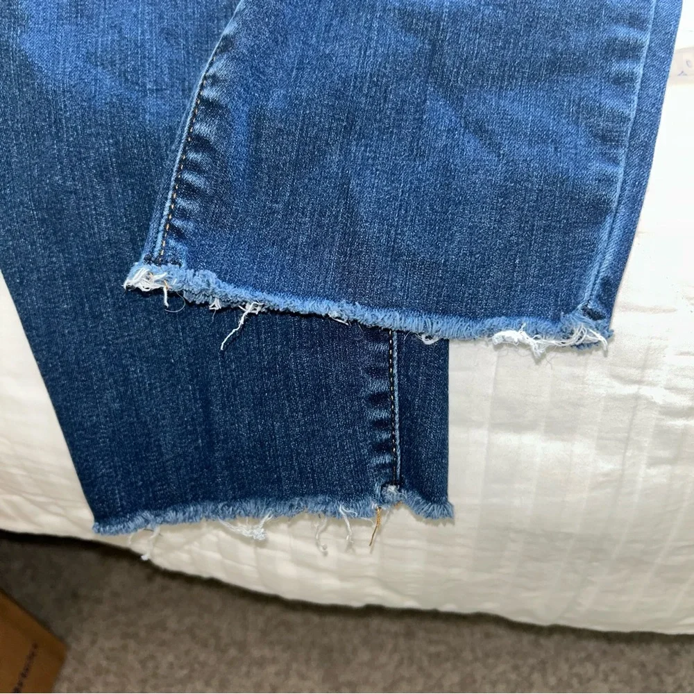 Universal Thread Blue High Rise Skinny Jeans - Picture 3 of 4